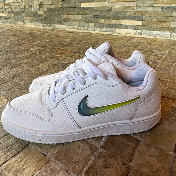 Nike White Sneakers with blue green  Swoosh - Picture 9 of 11